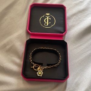 Vintage Juicy a couture flower bracelet